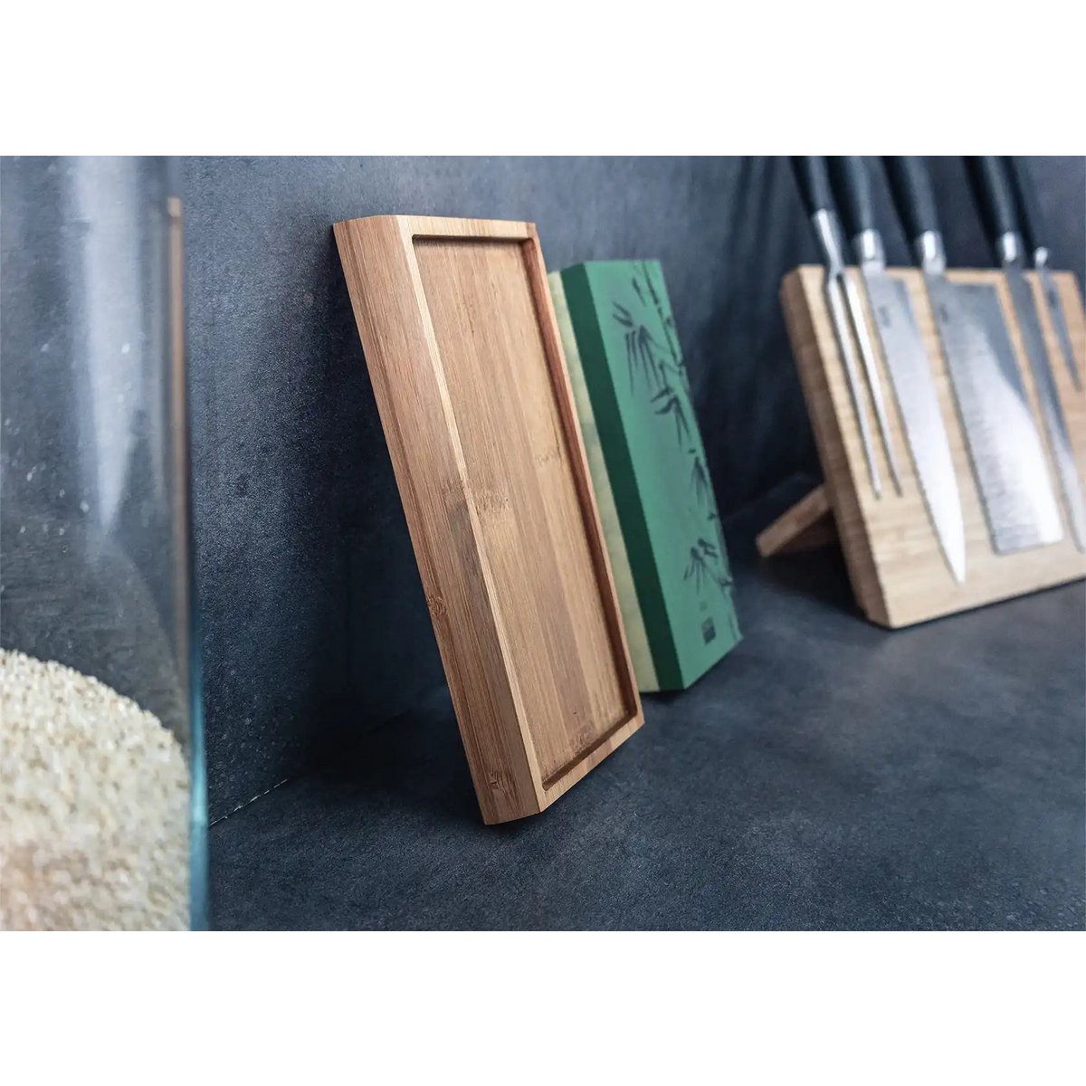 Keuken Accessoires - KOTAI slijpset met dubbelzijdige 400/1000 grit wetsteen, anti-slip bamboe voet, slijpsteen en 15 graden hoekgeleider