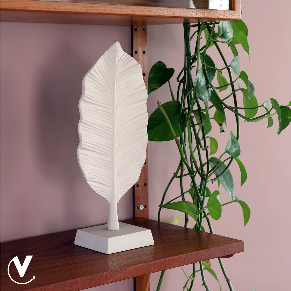 Ornament - Lorena ivory