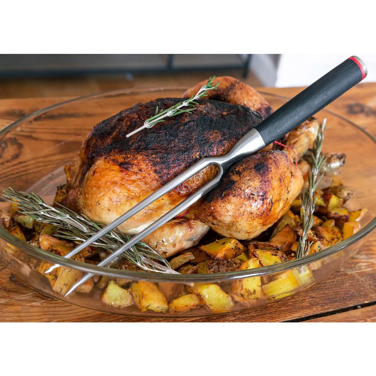 Messen- en Keukenaccessoireset - The BBQ Set Deluxe: Gyuto (koksmes) + vleesvork + aanzetstaal + bamboe snijplank