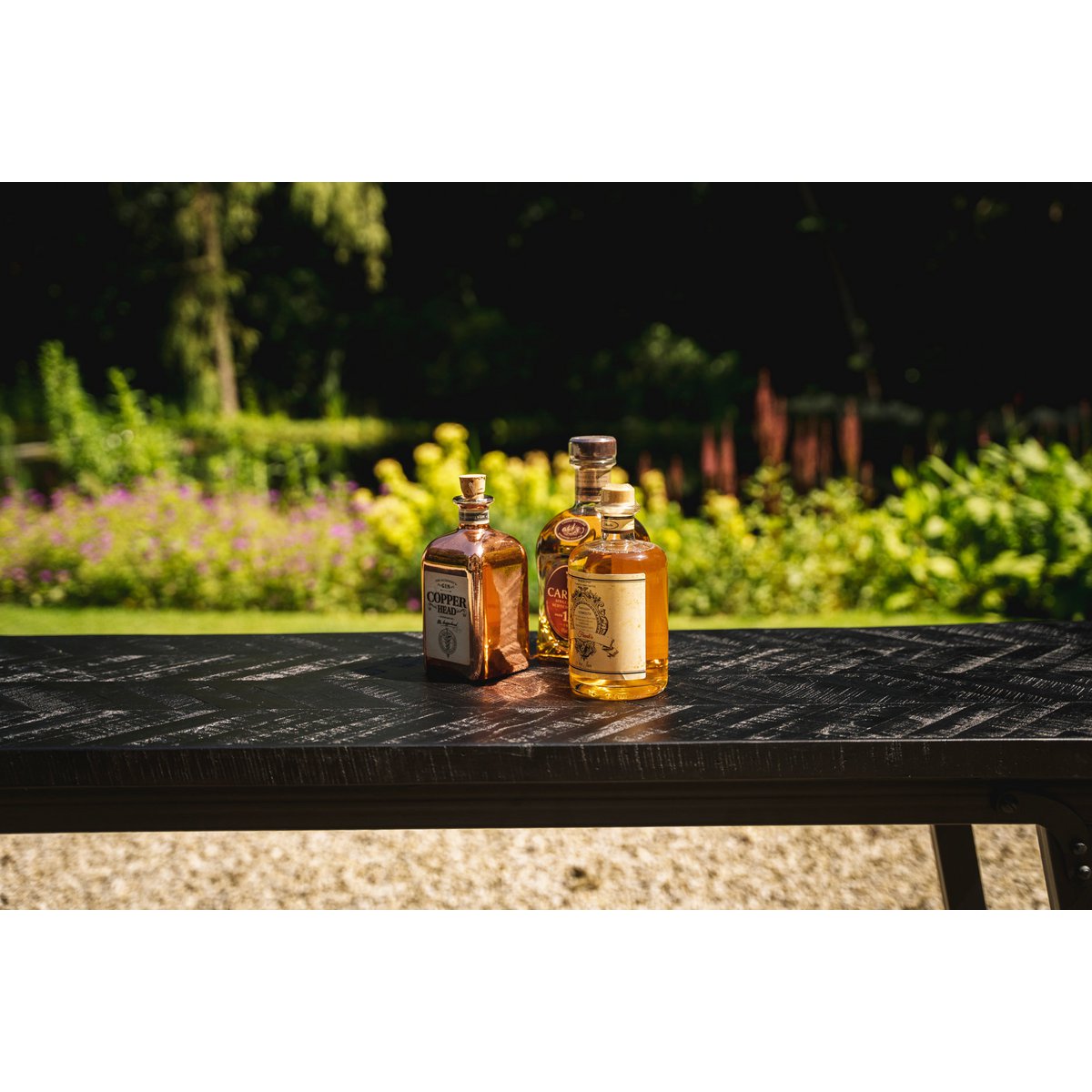 De Herringbone Hoge Tafel - Zwart - 140 cm