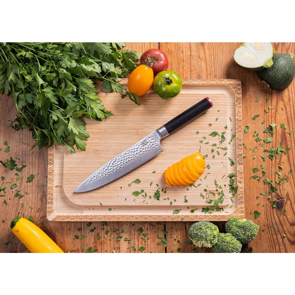 Messen- en Keukenaccessoireset - The BBQ Set Deluxe: Gyuto (koksmes) + vleesvork + aanzetstaal + bamboe snijplank