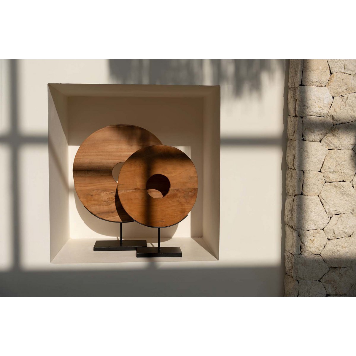 De Teakschijf op Standaard - M