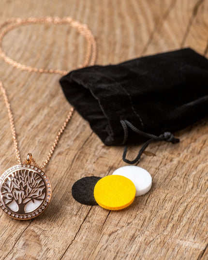 Lot 12 x ketting om Silvaé te parfumeren