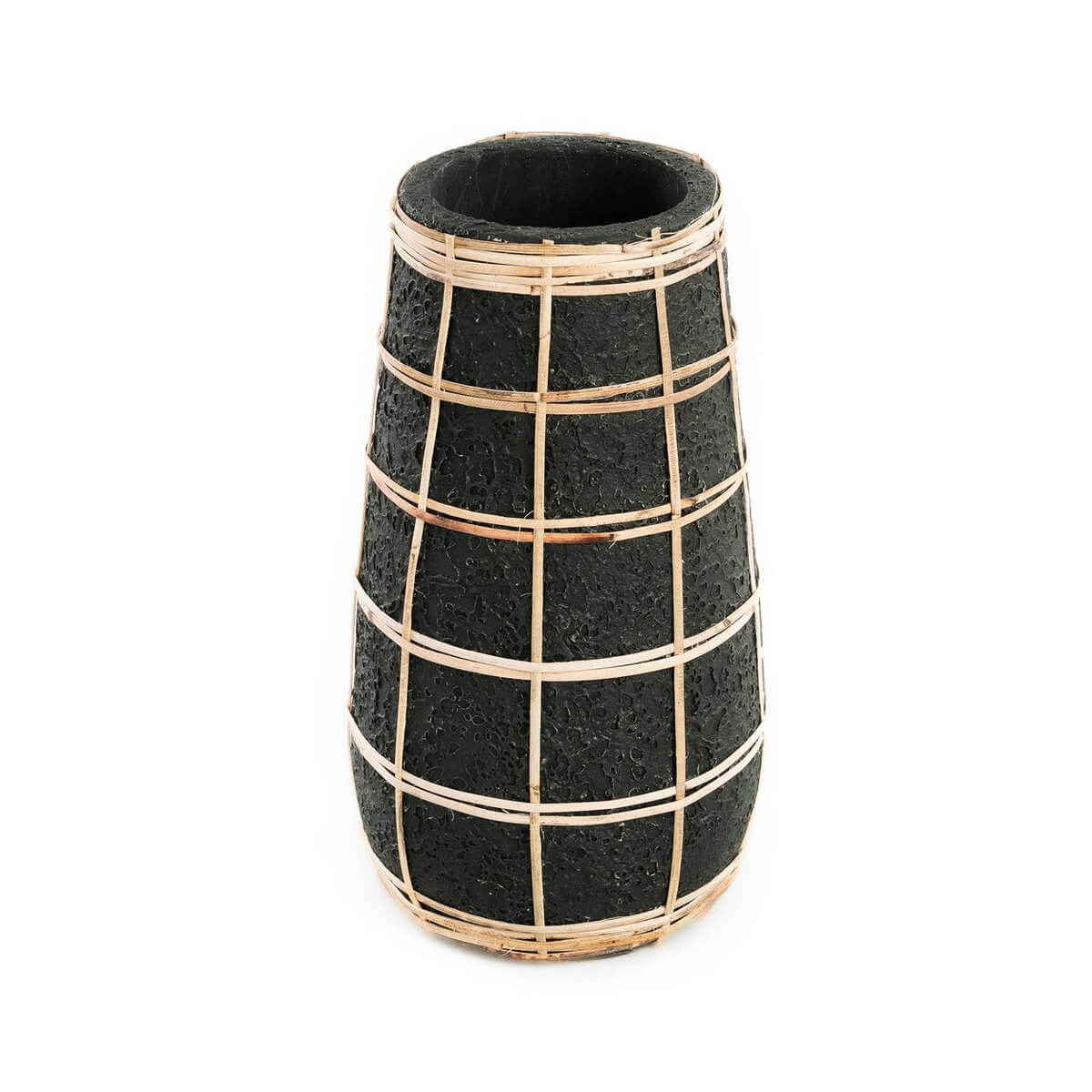 The Cutie Vase - Zwart Naturel - M with terracotta and raffia detail, perfect for home decor with dried or fresh flowers.